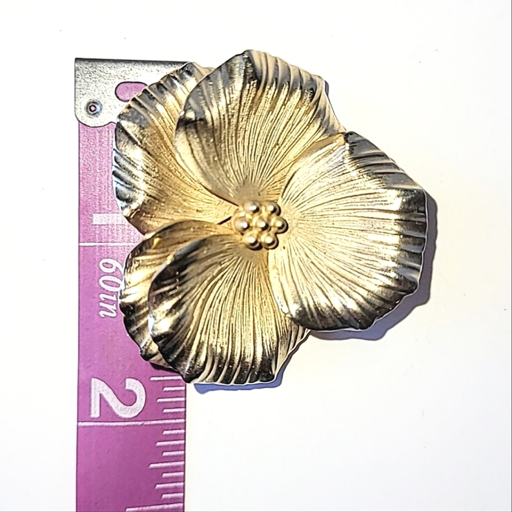 GIOVANNI BROOCHES - PANSY FLOWER & BUTTERFLY GOLDTONE - Picture 10 of 12